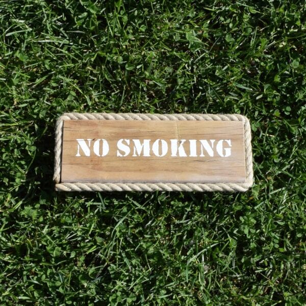 sign no smoking